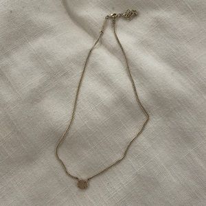 Kendra Scott necklace